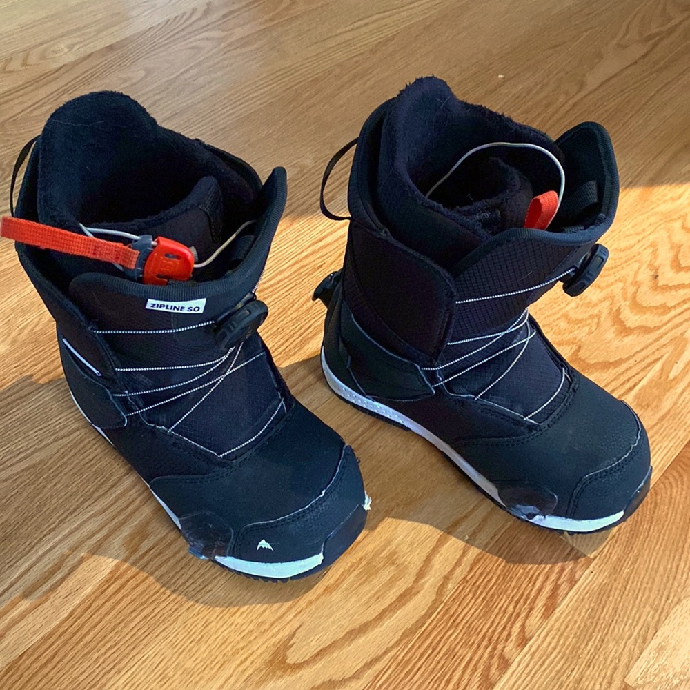 Kids Burton Zipline Step On boots Sz 5